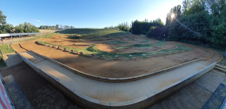 717 img default 768x373