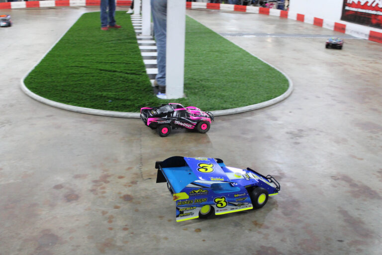 Jakes RC Raceway 768x512
