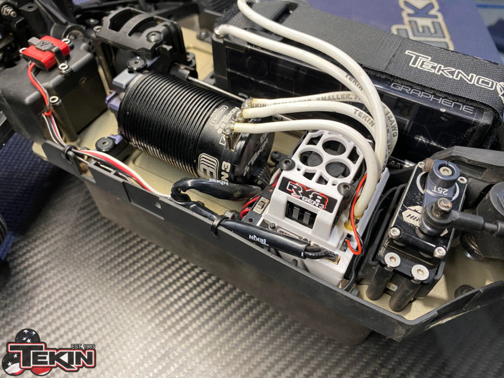 Under the Hood: Jared Wiggins - Engine Mount +ESC+Servo - Pro Tekin | RCTracks.io