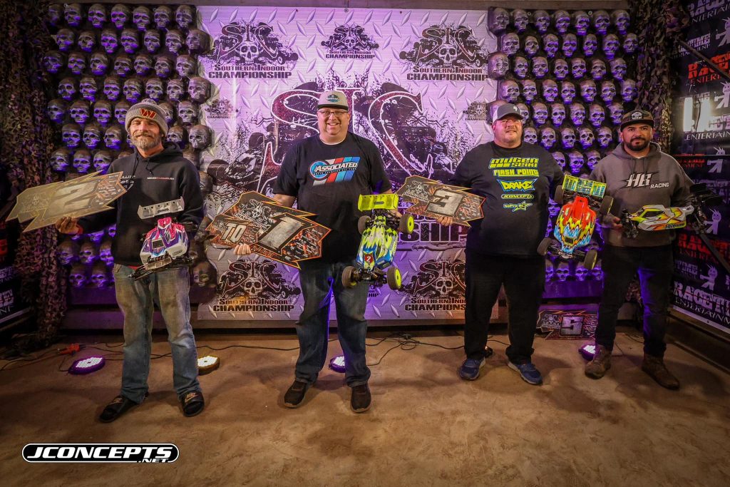 40+ Ebuggy: 1st Bryce Beaver, 3rd Chuck Berg, 4th Mark Moon - JConcepts | RCTracks.io