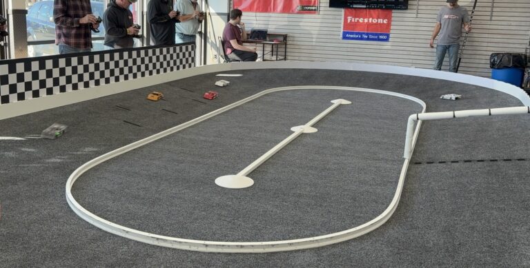 HobbyWurks RC Raceway 768x389